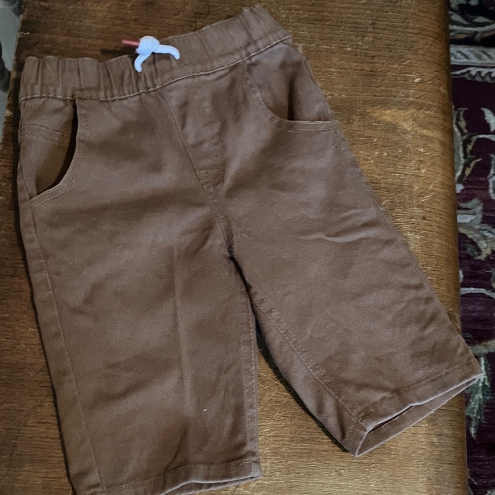 Boys Sahara Brown Bermuda Shorts – Size 8 2/20$